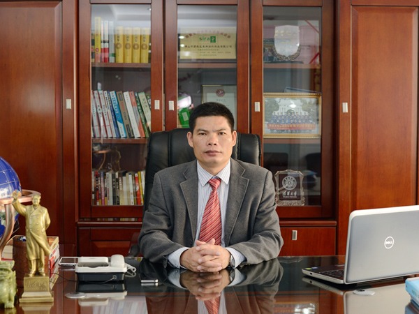 世界杯官方入口董事长-黄日荣